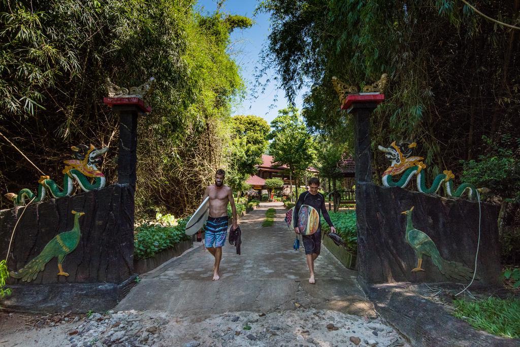 G-Land Joyo'S Camp Hotel Banyuwangi  Exterior photo